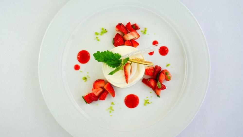 Le Mont-Vully - Hotel Restaurant Haut-Vully Exteriör bild