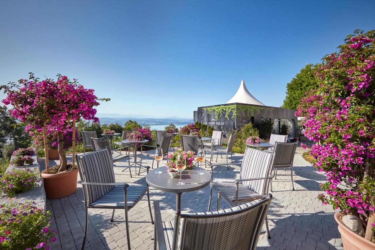 Le Mont-Vully - Hotel Restaurant Haut-Vully Exteriör bild